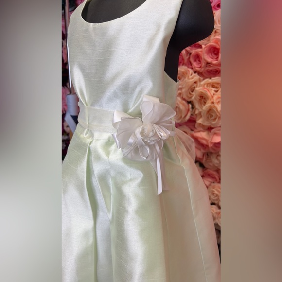 Little Girls Mint Shantung Fabric Size 8 Dress # MBK314 - Picture 4 of 8